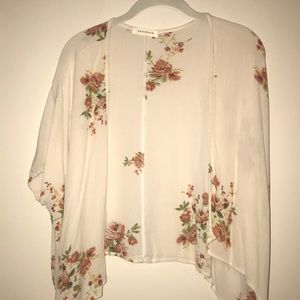 BOHO floral Kimono.